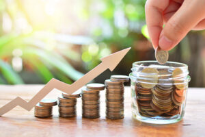 Compounding Gains: How Growth Investing Builds Wealth Over Time